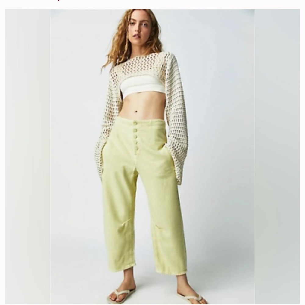 Free People Light Yellow Cropped Button-Front Jeans